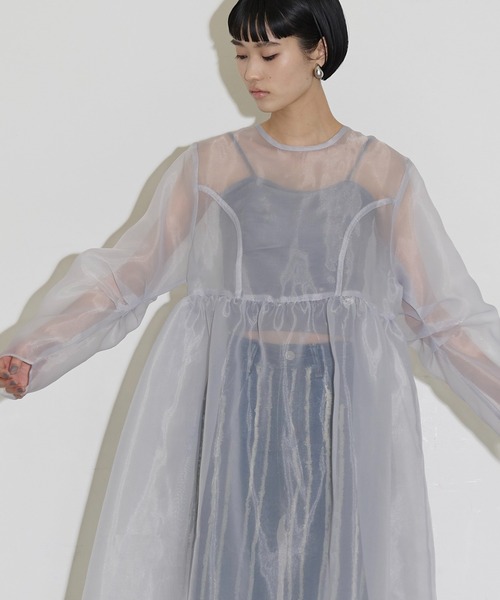 THE YOn(ザヨン)の「シアーオーガンデザインスリーブフレアドレス(ワンピース・レディース・タン/グレー/ブラック・FREE)」の10枚目の写真