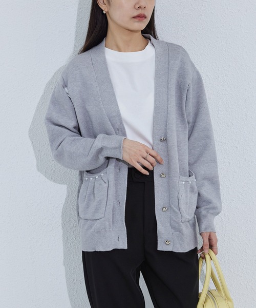 MAISON DE THERESE（メゾン ド テレーズ）の「Vネックハートボタン付き