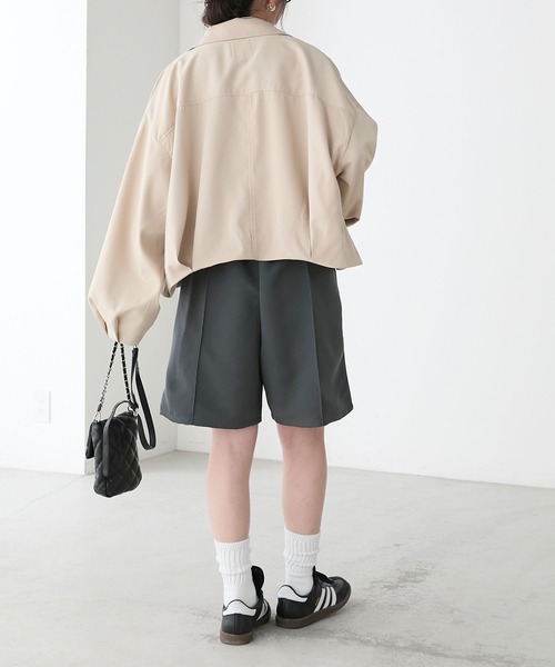 BONLECILL（ボンルシール）の「オーバルロゴ刺繍コクーンブルゾン（ブルゾン・レディース・アイボリー/ブラック/チャコールグレー/ベージュ・FREE）」の20枚目の写真