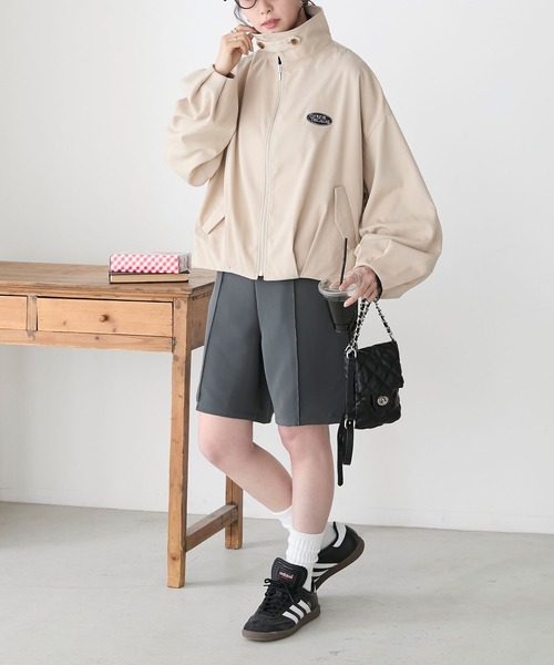 BONLECILL（ボンルシール）の「オーバルロゴ刺繍コクーンブルゾン（ブルゾン・レディース・アイボリー/ブラック/チャコールグレー/ベージュ・FREE）」の11枚目の写真