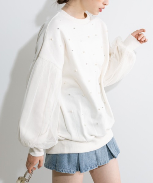 OLIVE des OLIVE(オリーブデオリーブ)の「袖チュール重ねスウェット 1032060320(スウェット・レディース・チャコールグレー/オフホワイト/ブラック・FREE)」の2枚目の写真