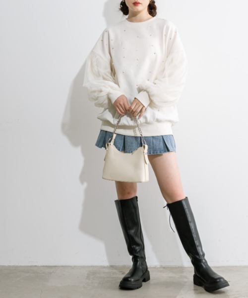 OLIVE des OLIVE(オリーブデオリーブ)の「袖チュール重ねスウェット 1032060320(スウェット・レディース・チャコールグレー/オフホワイト/ブラック・FREE)」の4枚目の写真