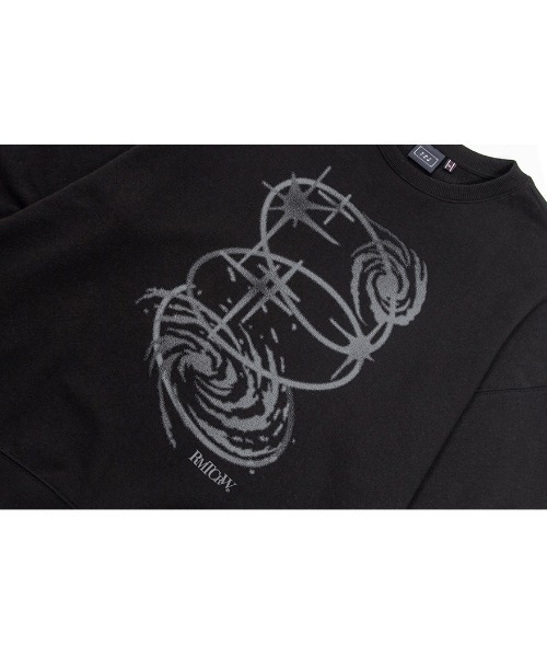 ROMANTIC CROWN(ロマンティッククラウン)の「A'GEM/9 × .kom『ROMANTIC CROWN/ロマンティッククラウン』SHINING EFFECT CREWNECK/シャイニングイフェクトクルーネックスウェット(スウェット・メンズ・ライトグレー/ブラック・M/L)」の7枚目の写真