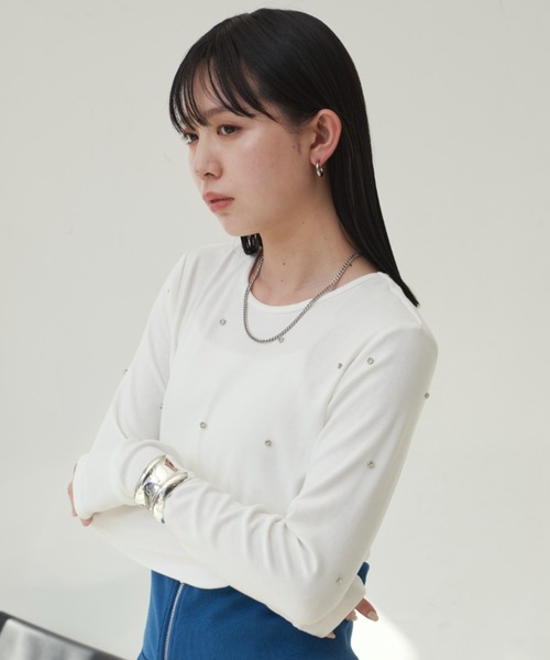 Aunt Marie's（アントマリーズ）の「ビジュ付ロングスリーブトップス（Tシャツ/カットソー・レディース・ブラック/ホワイト/グレー・FREE）」の7枚目の写真