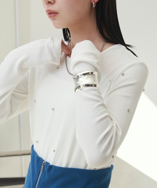 Aunt Marie's（アントマリーズ）の「ビジュ付ロングスリーブトップス（Tシャツ/カットソー・レディース・ブラック/ホワイト/グレー・FREE）」の4枚目の写真