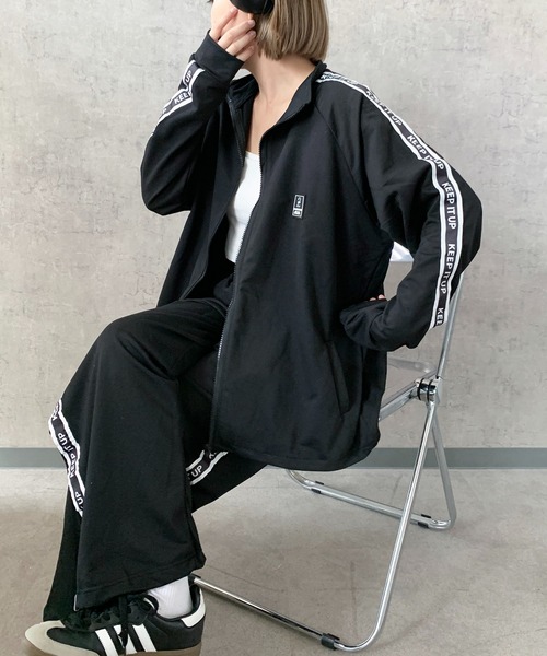 セール】【お気に入り数2万人突破!】【セットアップ】ラインロゴ