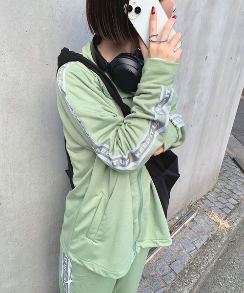 セール】【セットアップ】ラインロゴ スウェットジャージパンツ