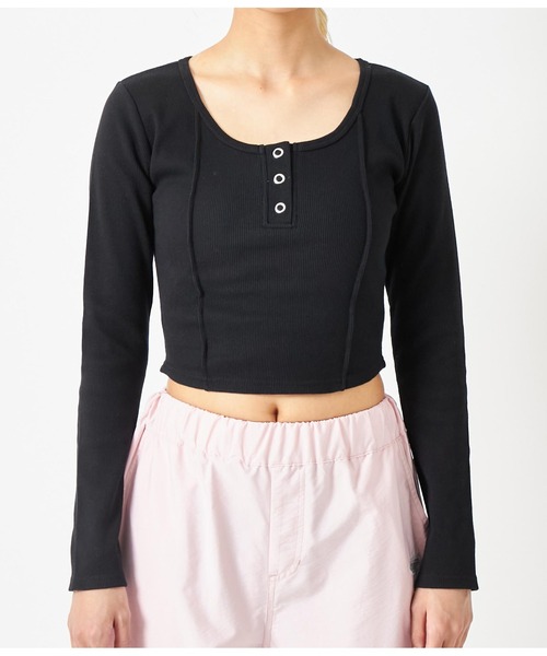 ANAP（アナップ）の「テレコリブヘンリーネックラインピンタックデザインロングスリーブトップス（Tシャツ/カットソー・レディース・グレー/ブラック/ホワイト・FREE）」の19枚目の写真