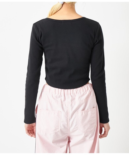 ANAP（アナップ）の「テレコリブヘンリーネックラインピンタックデザインロングスリーブトップス（Tシャツ/カットソー・レディース・グレー/ブラック/ホワイト・FREE）」の21枚目の写真