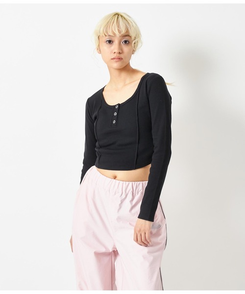 ANAP（アナップ）の「テレコリブヘンリーネックラインピンタックデザインロングスリーブトップス（Tシャツ/カットソー・レディース・グレー/ブラック/ホワイト・FREE）」の13枚目の写真