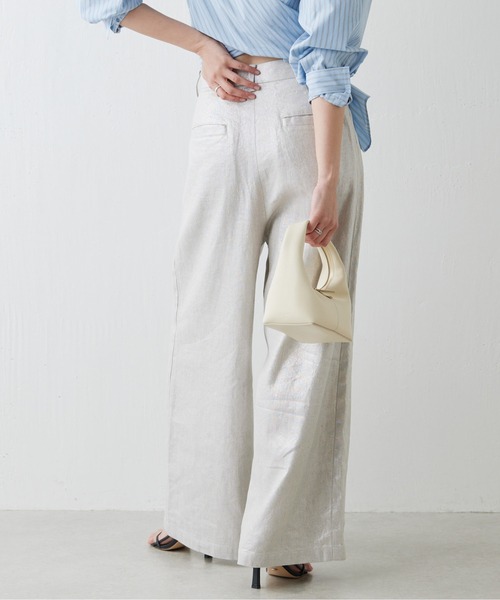 GALLARDAGALANTE（ガリャルダガランテ）の「箔プリントタックワイドパンツ（チノパンツ・レディース・ゴールド/シルバー・0/1）」の10枚目の写真