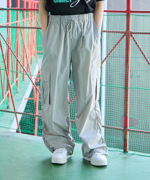 PBLIM（ページボーイリム）の「PBLIM/シャーリングカーゴパンツ（カーゴパンツ・レディース・ブラック/グレー/カーキ・MEDIUM/LARGE）」の3枚目の写真