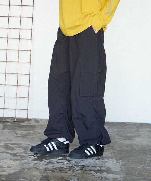 PBLIM（ページボーイリム）の「PBLIM/シャーリングカーゴパンツ（カーゴパンツ・レディース・ブラック/グレー/カーキ・MEDIUM/LARGE）」の2枚目の写真