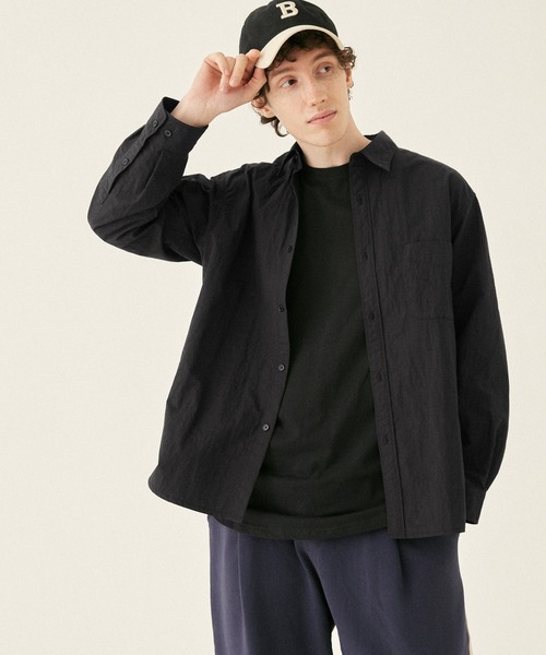 coca（coca）（コカ）の「撥水/ナイロンワッシャーシャツ（シャツ/ブラウス・メンズ・チャコール/ブラック・M/L/XL）」の2枚目の写真