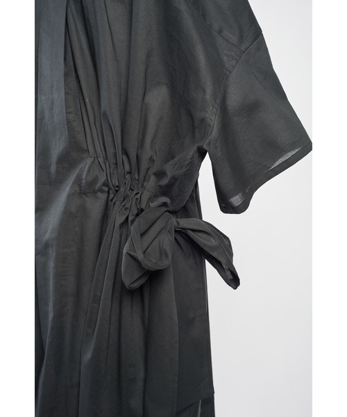 gomme(ゴム)の「テープエンブロ ライギャザブラウス(シャツワンピース・レディース・ブラック/ストライプ・MEDIUM)」の21枚目の写真