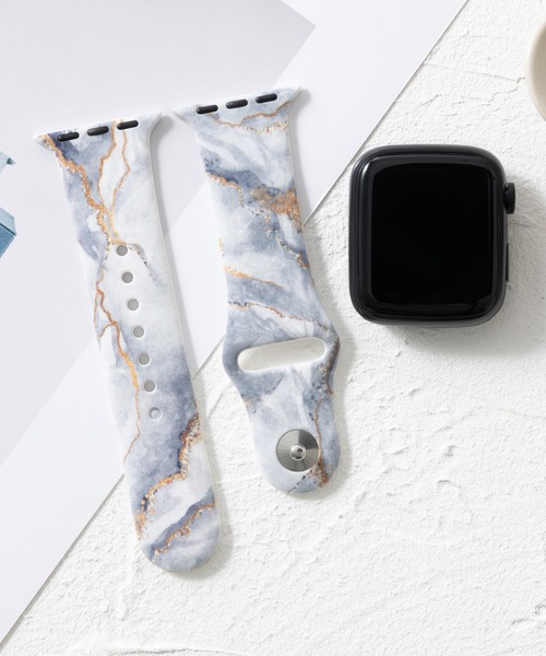 emonique(エモニーク)の「シリコン製 Apple Watch バンド マーブル柄 スマートウォッチバンド【38/40/41/42/44/45/49mm対応】(デジタル腕時計・レディース・ブラック/ネイビー/グレー/ピンク/グレー系その他/チャコール・42/38)」の3枚目の写真
