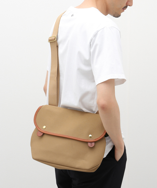 BRADY（ブレディー）の「Brady / ブレディー AVON（ショルダーバッグ・メンズ・ブラック/ベージュ・FREE）」の15枚目の写真