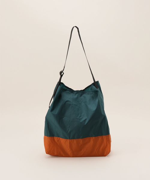 U by SPICK&SPAN(ユーバイスピックアンドスパン)の「【L.L.Bean/エルエルビーン】 フォールダブルエコバッグ(ショルダーバッグ・レディース・ネイビー/サックスブルー・FREE)」の9枚目の写真