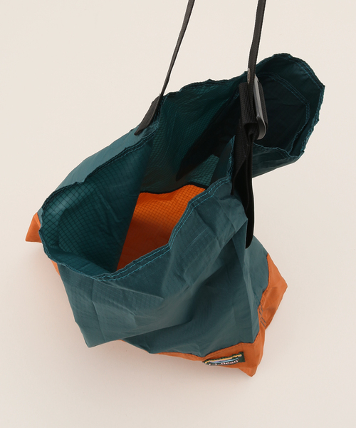 U by SPICK&SPAN(ユーバイスピックアンドスパン)の「【L.L.Bean/エルエルビーン】 フォールダブルエコバッグ(ショルダーバッグ・レディース・ネイビー/サックスブルー・FREE)」の11枚目の写真