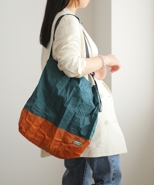 U by SPICK&SPAN(ユーバイスピックアンドスパン)の「【L.L.Bean/エルエルビーン】 フォールダブルエコバッグ(ショルダーバッグ・レディース・ネイビー/サックスブルー・FREE)」の22枚目の写真