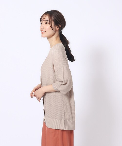 SHOO・LA・RUE（シューラルー）の「◆度違い天竺Vネックカーディガン（カーディガン/ボレロ・レディース・ブラック/ライトベージュ/グリーン系/オフホワイト・00）」の16枚目の写真