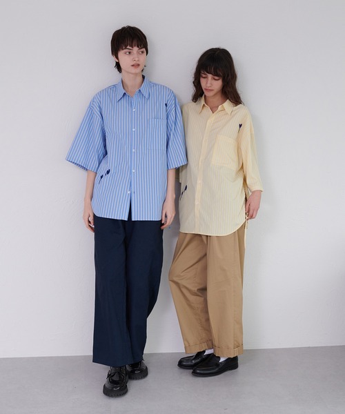 Sheglit♡ストライプ ブラウン シャツ 半袖 ONCILY（オンシェリー）の「HEART EMBROIDERY STRIPE SHIRT