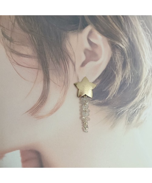 tone（トーン）の「【amechan】流れ星（ピアス）(MA)（ピアス（両耳用）・レディース・ブルー/ホワイト/イエロー/ピンク/グリーン・FREE）」の12枚目の写真