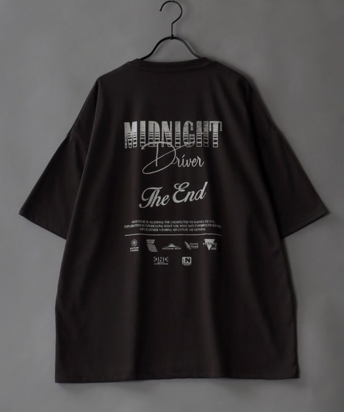 SITRY(シトリー)の「Fiction Movie Design T-Shirt/ヴィンテージライク フィクションムービープリント オーバーサイズ 半袖Tシャツ レディース メンズ(Tシャツ/カットソー・レディース・ホワイト/グレー系その他/ホワイト系その他/チャコール・M/L)」の14枚目の写真
