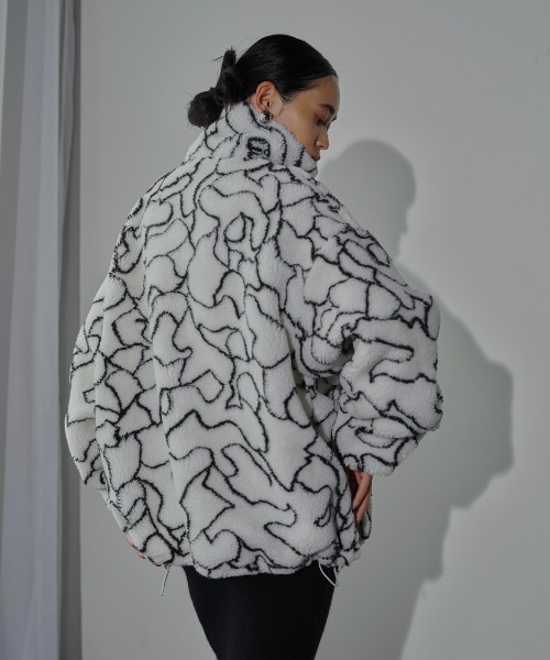 AIC.（エーアイシー）の「ラインアートボアオーバーサイズブルゾン 