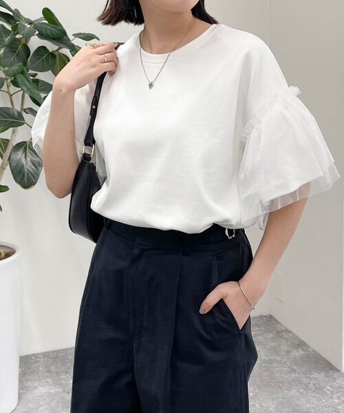 fredy emue（フレディエミュ）の「袖チュールフレアポンチプルオーバー（Tシャツ/カットソー・レディース・ブラック/オフホワイト/ベージュ・38）」の10枚目の写真