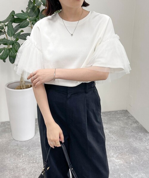 fredy emue（フレディエミュ）の「袖チュールフレアポンチプルオーバー（Tシャツ/カットソー・レディース・ブラック/オフホワイト/ベージュ・38）」の12枚目の写真