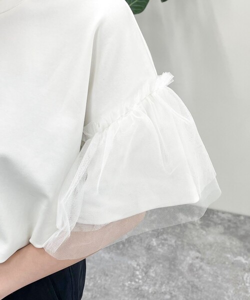 fredy emue（フレディエミュ）の「袖チュールフレアポンチプルオーバー（Tシャツ/カットソー・レディース・ブラック/オフホワイト/ベージュ・38）」の13枚目の写真