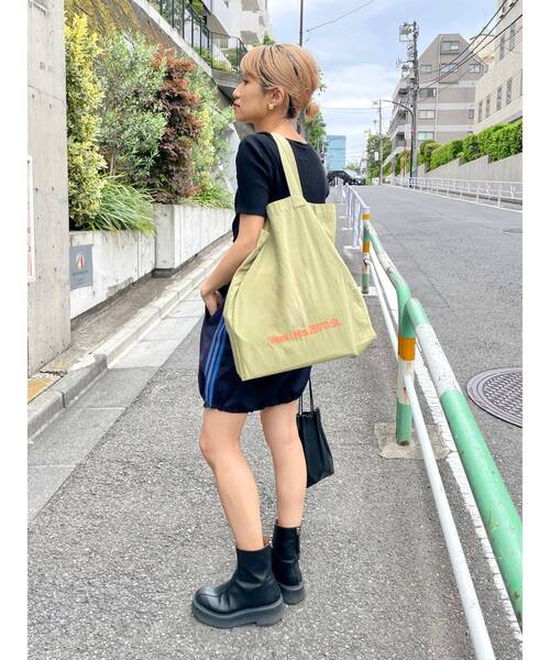 Ungrid（アングリッド）の「【WEB限定】ロゴトートバッグ（トートバッグ・レディース・オフホワイト/イエロー/ブラック/オレンジ/グリーン/ピンク/レッド/ブルー・FREE）」の19枚目の写真