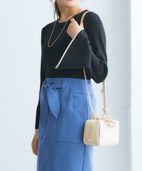 nissen（ニッセン）の「配色フレアスリーブリブニット（ニット/セーター・レディース・ブラック/チャコールグレー/グリーン系/ブラック系/ライトベージュ・L/LL/M/S）」の12枚目の写真