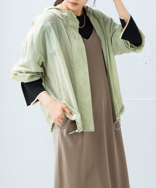 nissen（ニッセン）の「配色フレアスリーブリブニット（ニット/セーター・レディース・ブラック/チャコールグレー/グリーン系/ブラック系/ライトベージュ・L/LL/M/S）」の15枚目の写真