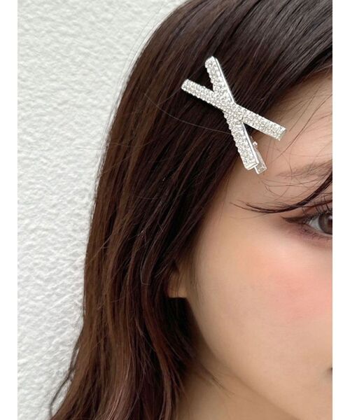 RESEXXY（リゼクシー）の「シャイニークロスヘアピン（ヘアピン・レディース・シルバー/ゴールド・FREE）」の2枚目の写真