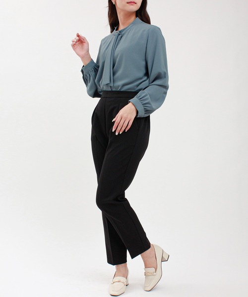 TRUDEA(トルディア)の「アシメラッフルハトメ使いボウタイブラウス(シャツ/ブラウス・レディース・ブルーグリーン/ホワイト/チャコールグレー・MEDIUM/LARGE)」の7枚目の写真