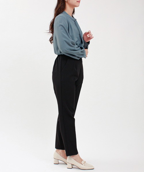 TRUDEA(トルディア)の「アシメラッフルハトメ使いボウタイブラウス(シャツ/ブラウス・レディース・ブルーグリーン/ホワイト/チャコールグレー・MEDIUM/LARGE)」の8枚目の写真