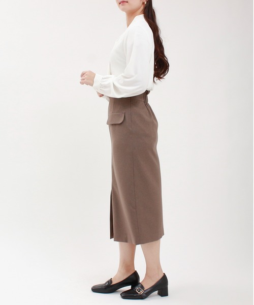 TRUDEA(トルディア)の「アシメラッフルハトメ使いボウタイブラウス(シャツ/ブラウス・レディース・ブルーグリーン/ホワイト/チャコールグレー・MEDIUM/LARGE)」の15枚目の写真