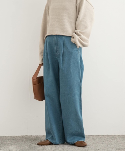 URBAN RESEARCH DOORS(アーバンリサーチドアーズ)の「裏起毛タックデニムパンツ(デニムパンツ・レディース・ブルー系その他/ワンウォッシュ・SMALL/MEDIUM)」の4枚目の写真