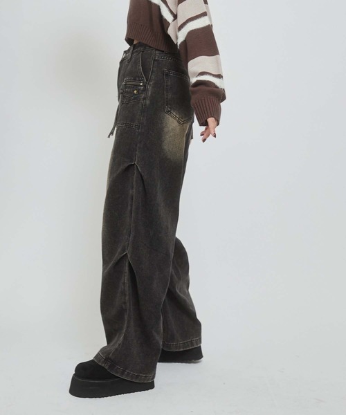 ENVYM(アンビー)の「ジップポイントタックルーズデニム(デニムパンツ・レディース・ブラック・SMALL/MEDIUM)」の4枚目の写真