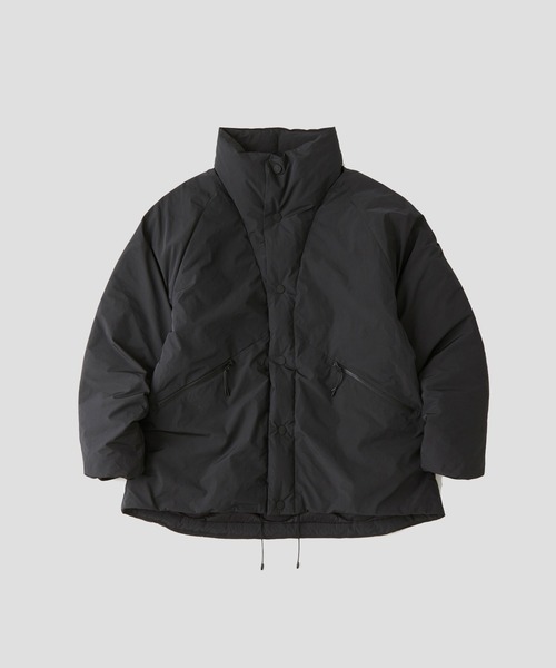 WHITE MOUNTAINEERING(ホワイトマウンテニアリング)の「【White Mountaineering/ ホワイトマウンテニアリング】×TAION DOWN JACKET(ダウンジャケット/コート・メンズ・ブラック/カーキ・0/1/2/3)」の2枚目の写真