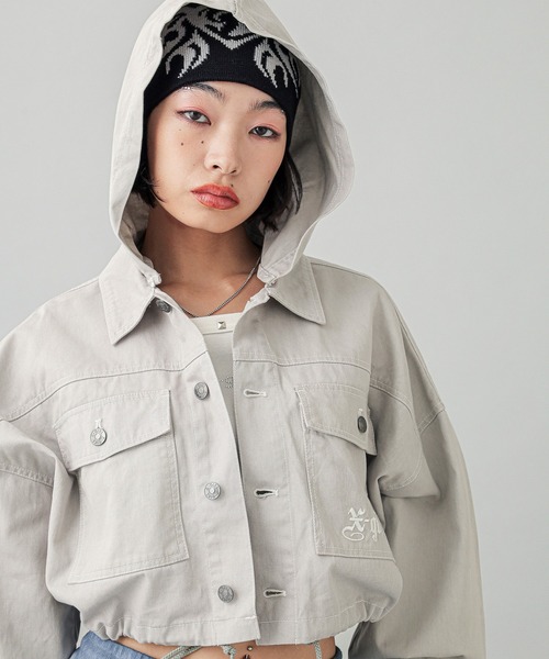 X-girl(エックスガール)の「2WAY CROPPED JACKET(ブルゾン・レディース・ブラック/ライトグレー/ライトブルー・M/S)」の4枚目の写真