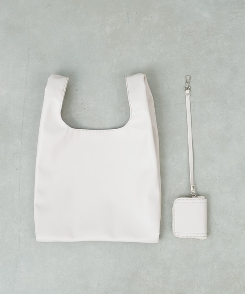 Actually（アクチュアリー）の「フェイクレザーマルシェバッグ ポーチ付き（ハンドバッグ・レディース・ライトグレー/ダークグレー/グリーン・フリー）」の11枚目の写真