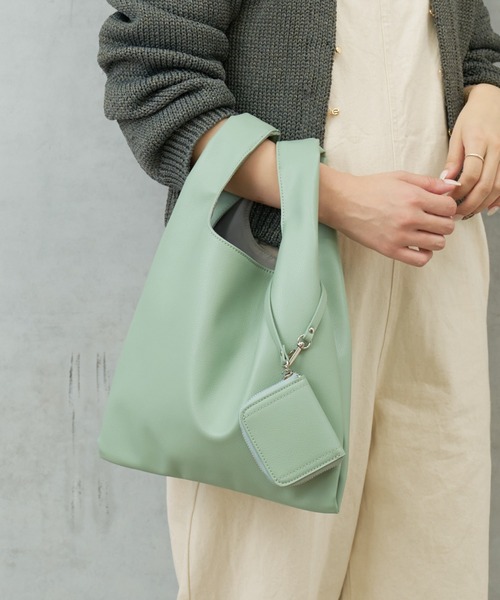 Actually（アクチュアリー）の「フェイクレザーマルシェバッグ ポーチ付き（ハンドバッグ・レディース・ライトグレー/ダークグレー/グリーン・フリー）」の19枚目の写真