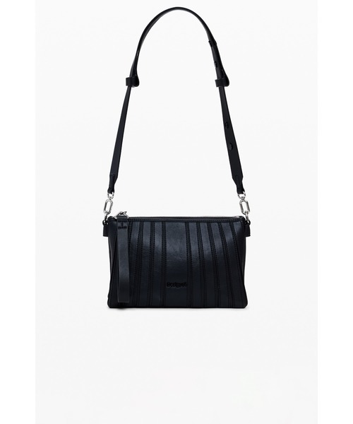 Desigual（デシグアル）の「【チャーム付き】ステッチパネルミニショルダーバッグ（ボディバッグ/ウエストポーチ・レディース・ブラック・FREE）」の6枚目の写真