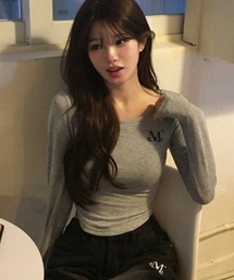 【日本未発売/WEB限定】MUCENT(ムセント)/Uネック 裾ラウンド クロップド スリム カットソー/Asti Slim Unek Gulim Tee