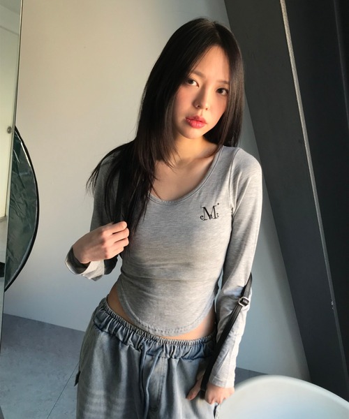 MUCENT（ムセント）の「【日本未発売/WEB限定】MUCENT(ムセント)/Uネック 裾ラウンド クロップド スリム カットソー/Asti Slim Unek Gulim Tee（Tシャツ/カットソー・レディース・グレー/ブラック/ホワイト・FREE）」の19枚目の写真