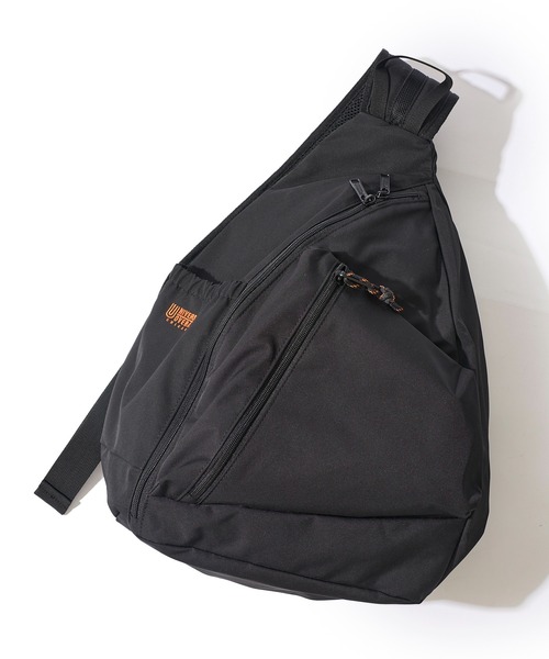 UNIVERSAL OVERALL(ユニバーサルオーバーオール)の「【UNIVERSAL OVERALL】ONIGIRI ONE SHOULDER / オニギリ型 ワンショルダーバッグ(ショルダーバッグ・レディース・グレイッシュブルー/グレイッシュベージュ/ブラック/ネイビー/カーキ・FREE)」の2枚目の写真