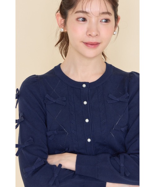 超激安リボン付きパール釦ミニケーブル編みニットカーディガン(カーディガン/ボレロ)|tocco closet(トッコ クローゼット)の販売と買取